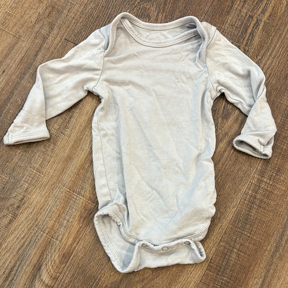Kyte 0-3M bamboo gray Bodysuit with Long Sleeves